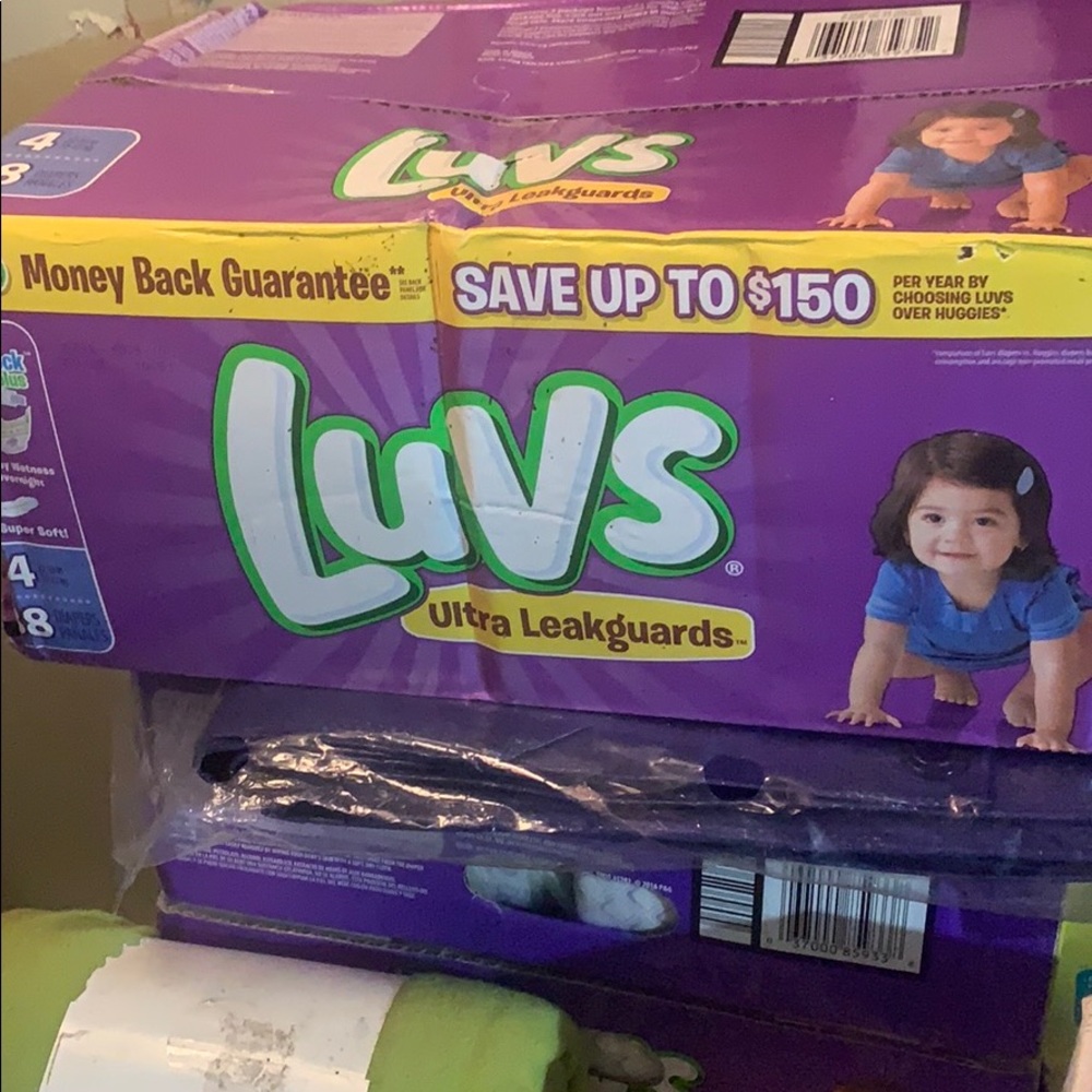 Luvs pampers